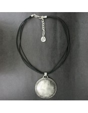 Madrit Leather Necklace